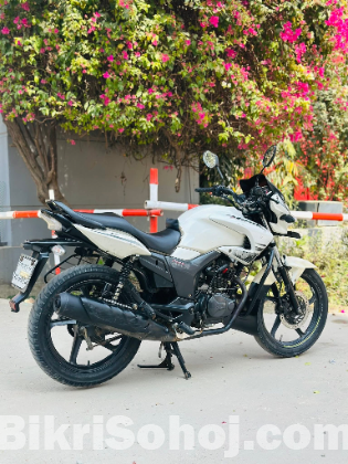 Hero Hunk 2019 White